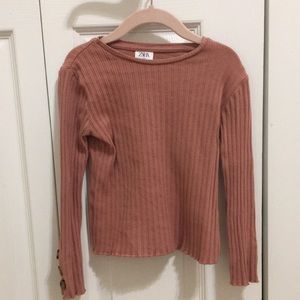 Zara ribbed top with ruffled bottom and sleeve